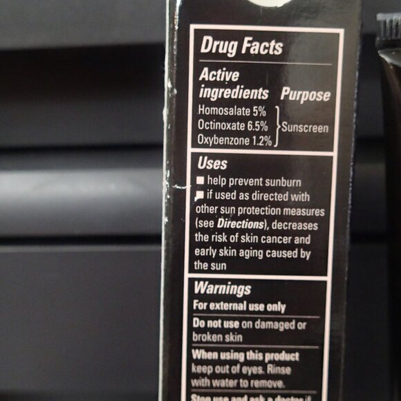 COPY - Mary Kay CC Cream Very Light - Picture 4 of 8